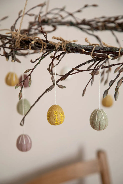 Gry & Siv Handfiltade broderate påskägg Fair Trade – 3-pack