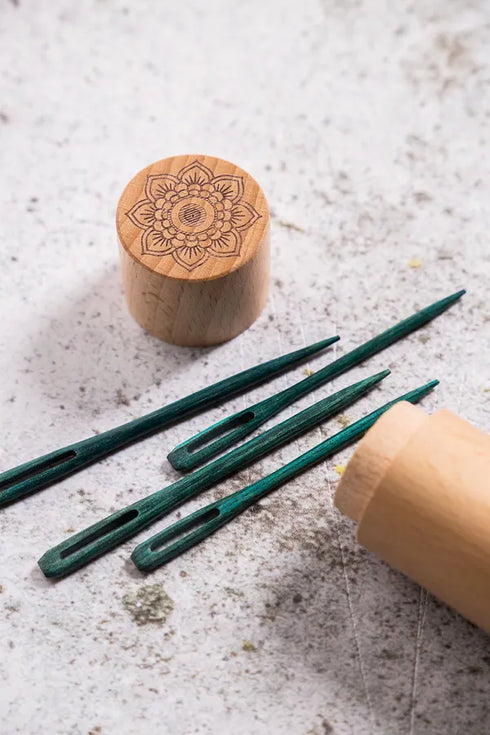 Knit Pro: Mindful stoppnålar av trä i ask med lock