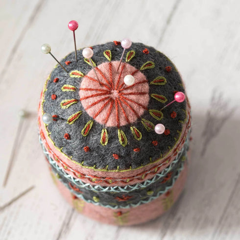 Corinne Lapierre: Felt Pincushion Kit