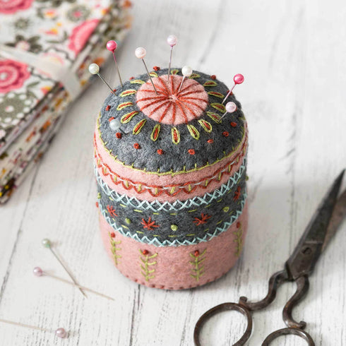 Corinne Lapierre: Felt Pincushion Kit