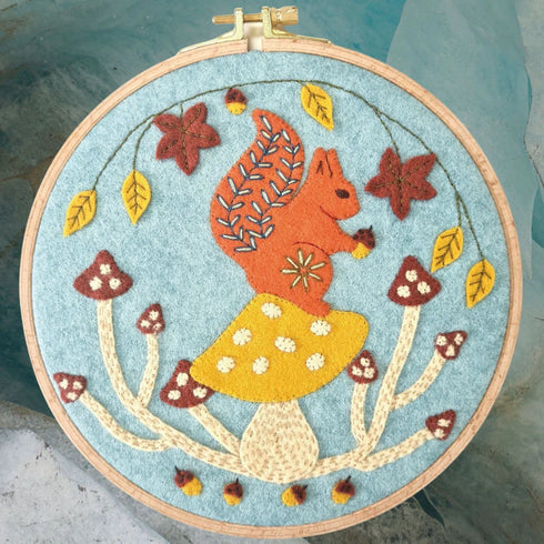 Corinne Lapierre: Hoop Kit Ekorre / Squirrel
