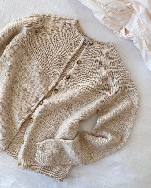 PetiteKnit Stickmönster på svenska- Hållbart Garnpaket Tillgängligt